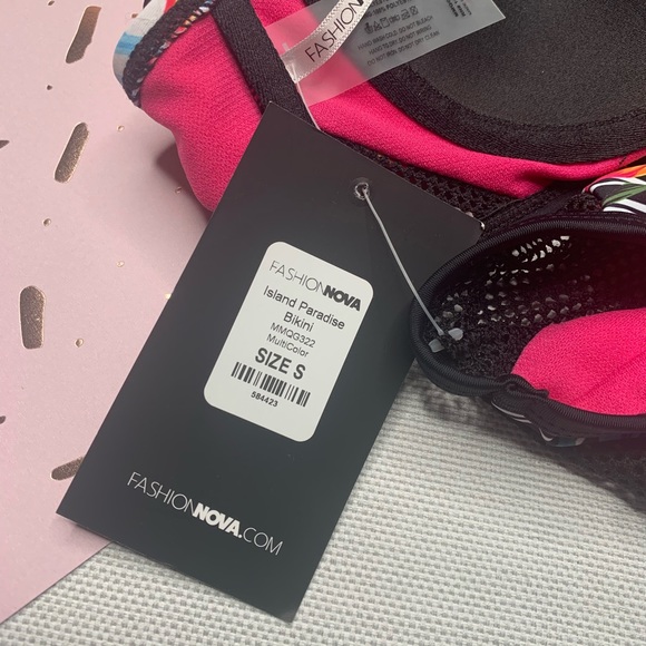 Fashion Nova’ Island Paradise Bikini - Picture 10 of 14